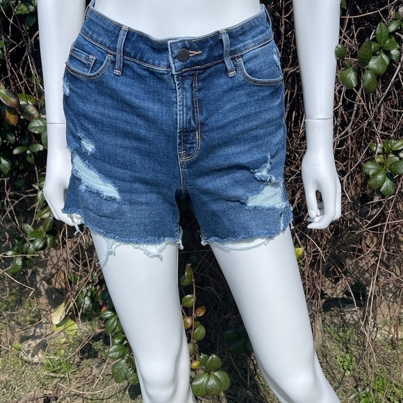 Old Navy High Rise Secret Slim Pockets Distressed Denim Shorts - Picture 1 of 8